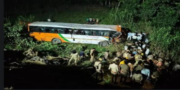 (अपडेट) लखनऊ सड़क हादसे में पांच लोगों की मौत, 19 घायल