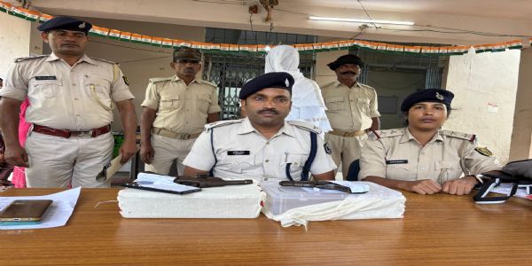 मोतिहारी शहर से दो पिस्टल के साथ दो अपराधी गिरफ्तार