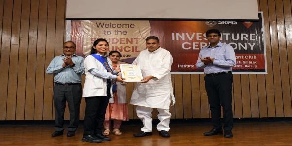 एसआरएमएस पैरामेडिकल कॉलेज में वाइब्रेंट क्लब की नई कमेटी का गठन