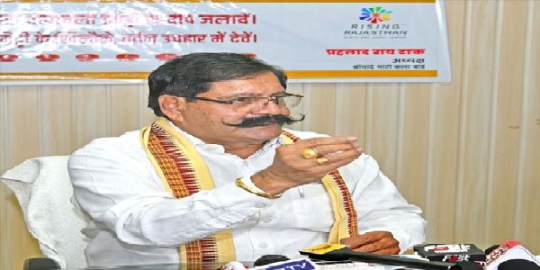 माटी कला क्राफ्टमैन व डिजाइनर प्रशिक्षण के लिए जाएंगे यूपी : माटी कला बोर्ड अध्यक्ष टाक
