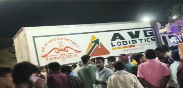 गणेश विसर्जन जुलूस के दौरान हादसा: 8 की मौत, 20 से ज़्यादा घायल