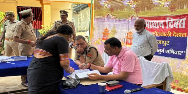 समाधान दिवस में सुनी गईं 141 फरियादें, 21 का मौके पर निस्तारण