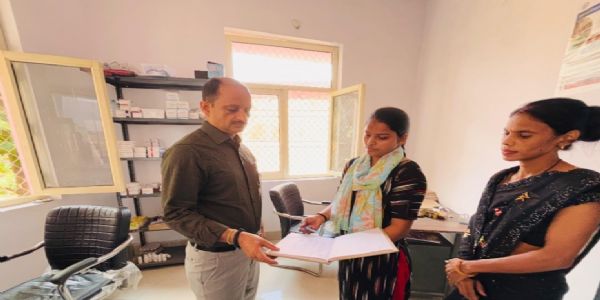 कन्नौज: मुख्यमंत्री आरोग्य स्वास्थ्य मेले के निरीक्षण में डीएम को मिलीं खामियां ही खामियां
