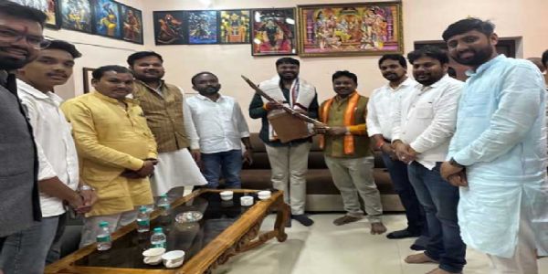 बस्तर सांसद ने भाजयुमो प्रदेश अध्यक्ष काे दी बधाई, कहा भाजपा संगठन की शक्ति है युवा मोर्चा
