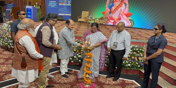 वर्ष 2026 के अंत तक दिल्ली की सभी बसें इलेक्ट्रिक होंगीः मुख्यमंत्री