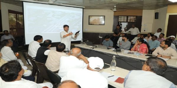 केन्द्रीय मंत्री सिंधिया की मौजूदगी में ग्वालियर शहर विकास कार्यों की हुई समीक्षा