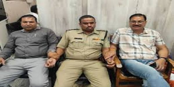 इंदौर लोकायुक्त ने एसआई को एक लाख की रिश्वत लेते रंगहाथों पकड़ा, मदद के एवज में मांगी थी रकम