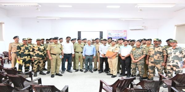 आत्महत्या रोकथाम सप्ताह के तहत बीएसएफ सेक्टर हेडक्वार्टर में आयोजित हुई कार्यशाला