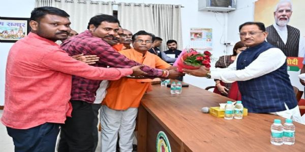 मछुआरों को अब रायल्टी आधार पर मिला मत्स्याखेट का अधिकार