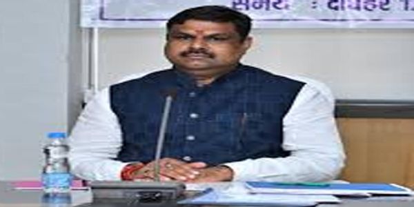 रायपुर : छत्तीसगढ़ के शिक्षा मंत्री गजेंद्र यादव आज से दाे दिवसीय गुजरात दौरे पर
