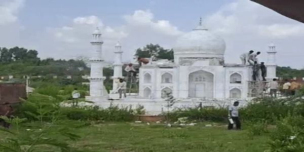 अजमेर में सेवन वंडर्स ध्वस्तीकरण का चौथा दिन, ताजमहल-एफिल टावर हटाने की कार्रवाई जारी