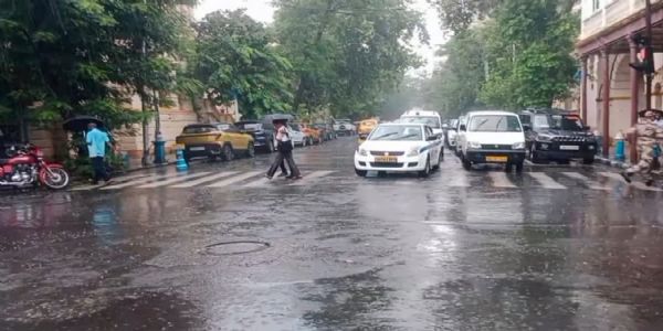 मानसून की विदाई के बीच बना नया निम्न दबाव, कई जिलों में भारी बारिश की संभावना