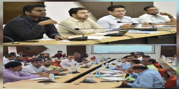 जगदलपुर : जन शिकायत के लंबित प्रकरणों पर आवश्यक कार्यवाही करने निर्देश