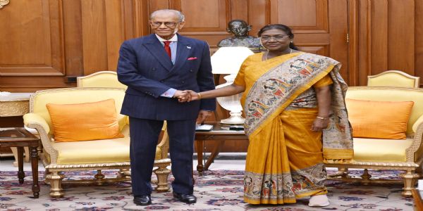 मॉरीशस के प्रधानमंत्री ने अपनी यात्रा के अंतिम चरण में राष्ट्रपति से की मुलाकात