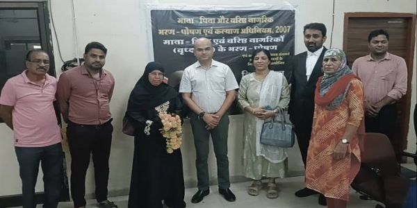 इंदौरः कलेक्टर की वृद्धजनों के लिए संवेदनशील पहल, तीन बुजुर्गों को दिलाया गया उनकी संपत्ति का अधिकार