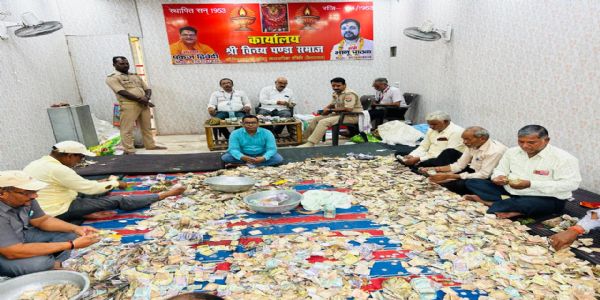 नवरात्र से पहले खुले दान पात्र, 25 पेटिकाओं से निकले 22 लाख 64 हजार रुपए