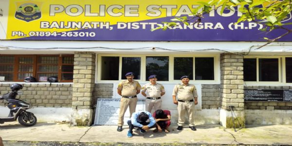बैजनाथ में कार से 303 ग्राम चरस बरामद, दो काबू