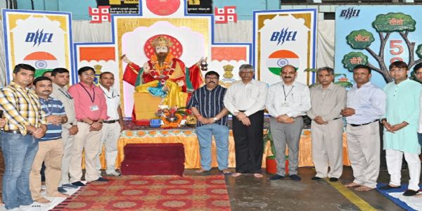 हर्षोल्लास के साथ मनाई गई विश्वकर्मा जयंती