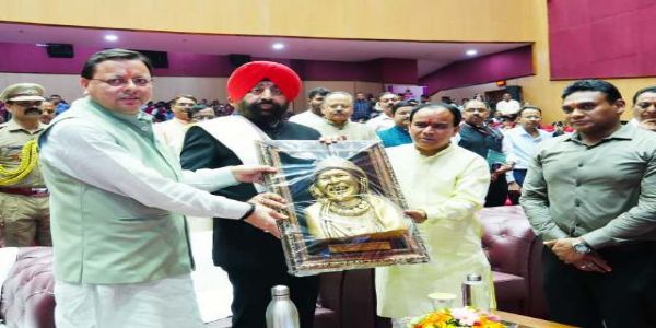 स्वस्थ नारी, सशक्त परिवार’’ और ’’आठवें राष्ट्रीय पोषण माह’’ का राज्यपाल व मुख्यमंत्री ने किया शुभारंभ
