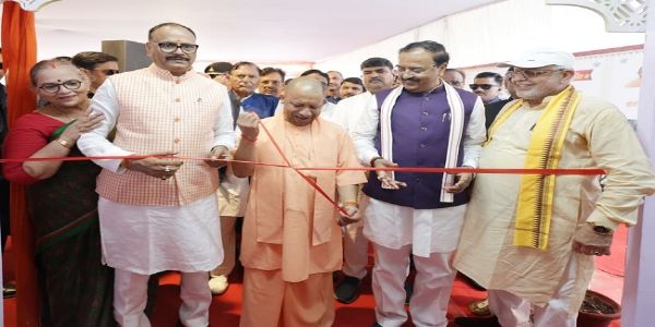पीएम मोदी के नेतृत्व में नया भारत बना दुनिया के लिए प्रेरणा : सीएम योगी