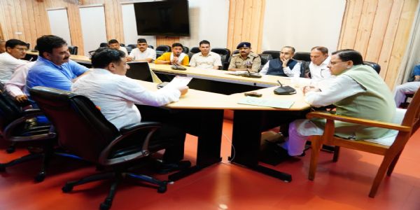 राजकीय शिक्षक संघ ने मुख्यमंत्री से भेंट कर रखीं समस्याएं