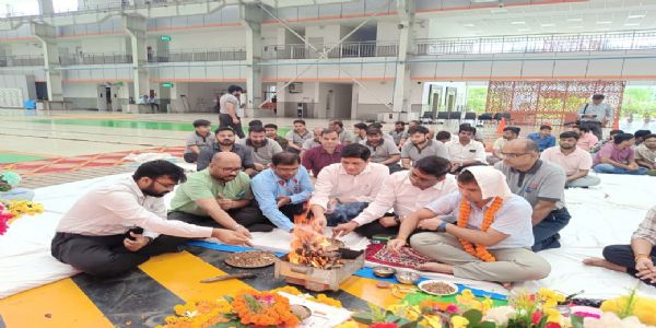 यूपीएमआरसी के इंजीनियरों की मेहनत व कुशलता के कारण कार्य पूरे हो रहे हैं : सुशील कुमार