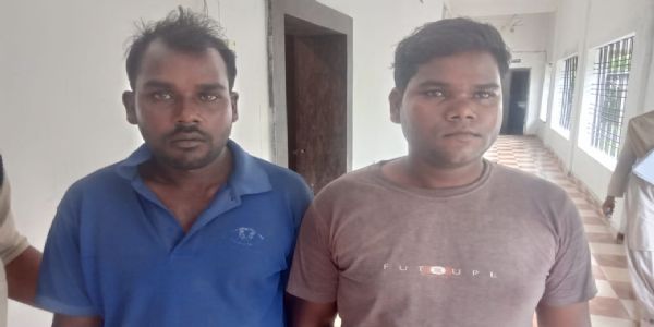 जांजगीर-चांपा : शराब सेवन से दाे युवकों की मौत के मामले में पुलिस को बड़ी सफलता, दाे आरोपित गिरफ्तार