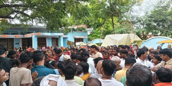 आज़मगढ़ में दो बाइकों की आमने-सामने टक्कर, तीन युवकों की मौत, एक घायल