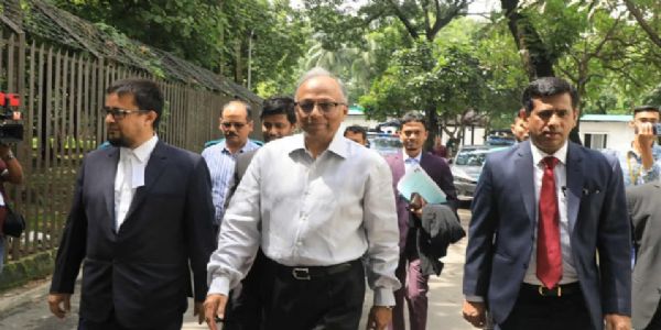 बचाव पक्ष का तर्क- हसीना ने बांग्लादेश में बीडीआर विद्रोह को कुशलतापूर्वक संभाला