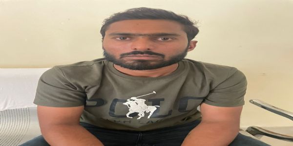 पटवारी दो हजार रुपये की रिश्वत लेते गिरफ्तार