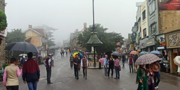 हिमाचल में मॉनसून ने फ़िर मचाया कोहराम, कई जिलों में जनजीवन प्रभावित, 564 सड़कें बंद