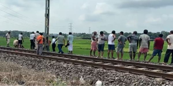 रेल लाइन से सरकारी वकील का शव बरामद