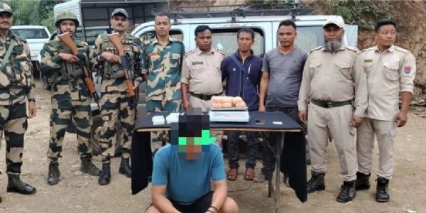 मणिपुर में मादक पदार्थ के साथ दो तस्कर गिरफ्तार