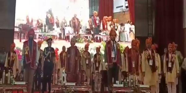 किसानों को ड्रोन और आधुनिक खेती से जोड़ना होगा: राज्यपाल