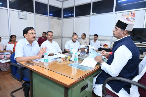 मंत्री विश्वास कैलाश सारंग ने की राज्य सहकारी उपभोक्ता संघ की गतिविधियों की समीक्षा