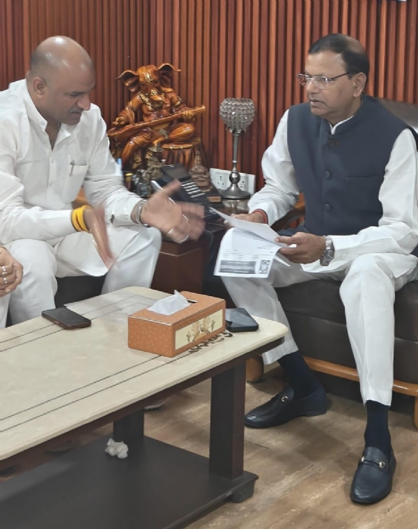 चित्तौड़गढ़ सांसद ने केंद्रीय वित्त राज्य मंत्री से भेंट कर मार्बल उद्यमियों की समस्याओं से अवगत करवाया।