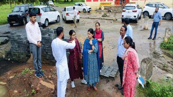 सीईओ इला तिवारी, गौशाला एवं निर्माण कार्यो का किया निरीक्षण