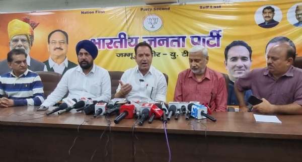 नेशनल कॉन्फ्रेंस सरकार ने जनता को निराश किया, भाजपा बाढ़ प्रभावित परिवारों के साथ खड़ी है 28 करोड़ की घोषणा