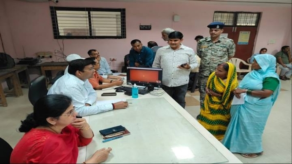 ग्वालियरः कलेक्ट्रेट की जन-सुनवाई में 124 लोगों की समस्याओं की हुई सुनवाई
