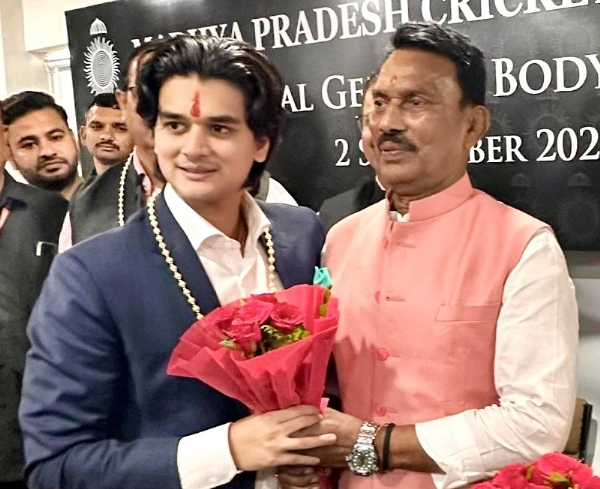 मप्रः मंत्री तुलसीराम सिलावट ने महाआर्यमन सिंधिया को एमपीसीए अध्यक्ष बनने पर दी बधाई