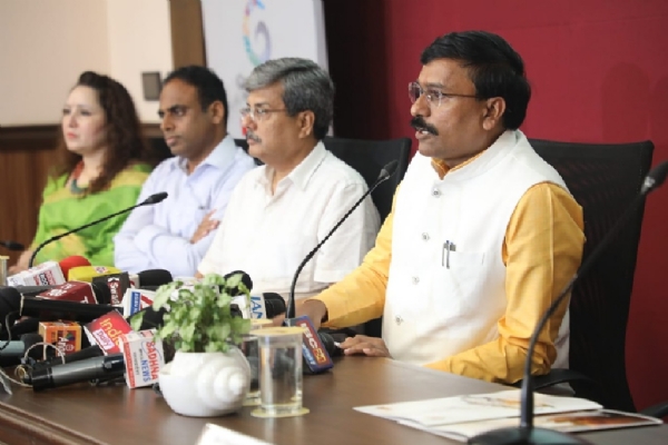 पत्रकारों के बीच जानकारी देते हुए पर्यटन, संस्कृति और धार्मिक न्यास एवं धर्मस्व राज्य मंत्री (स्वतंत्र प्रभार) धर्मेंद्र सिंह लोधी