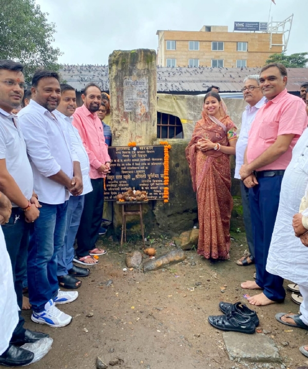 साकची पूर्वी और बर्मामाइंस को मिली विकास की सौगात, सांसद विद्युत महतो एवं विधायक पूर्णिमा साहू ने किया शिलान्यास
