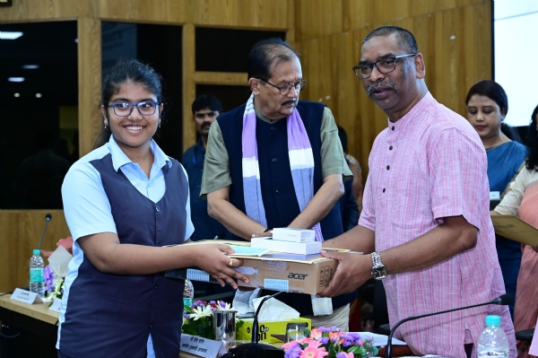 मुख्यमंत्री नियुक्ति पत्र