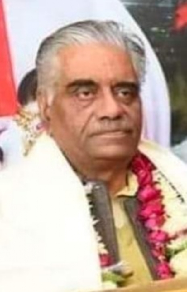 प्रो. युगल किशोर मिश्र की फाइल फोटो