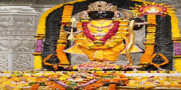शारदीय नवरात्रि पर रामलला के दरबार में हुई कलश की स्थापना