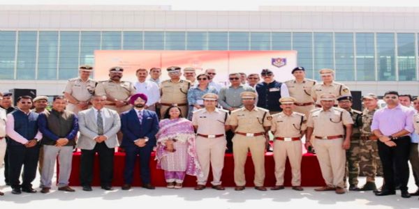 सीआईएसएफ ने संभाली नोएडा इंटरनेशनल एयरपोर्ट की सुरक्षा की कमान