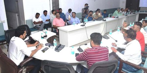 हरदाः कलेक्टर की अभिनव पहल, विद्यार्थियों को भविष्य संवारने का सुनहरा मौका