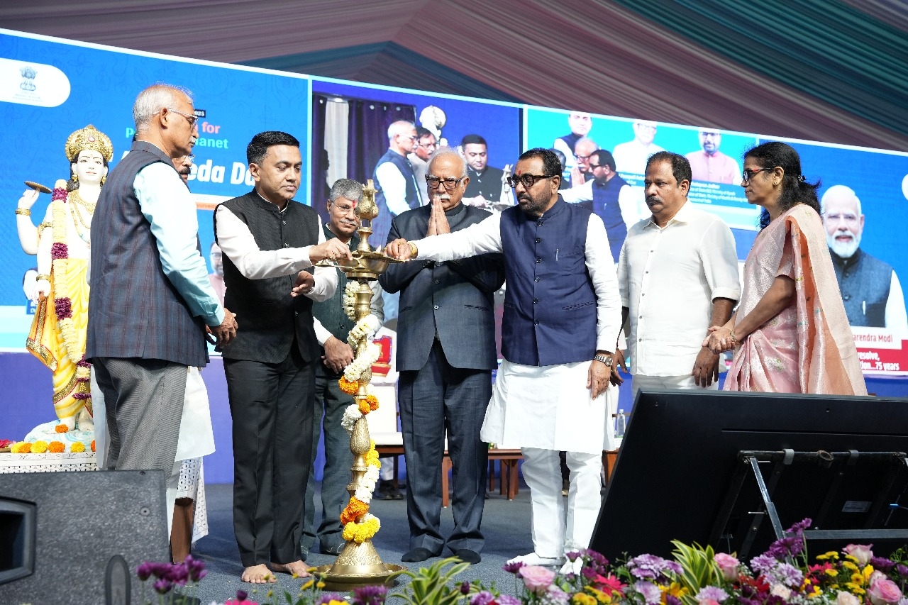 आयुर्वेद दिवस पर आयुष मंत्री प्रतापराव जाधव