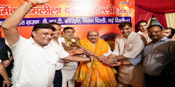 रामलीला उत्सव समाज को एकजुट कर सांस्कृतिक धरोहर को सुदृढ़ करता है – विजेंद्र गुप्ता