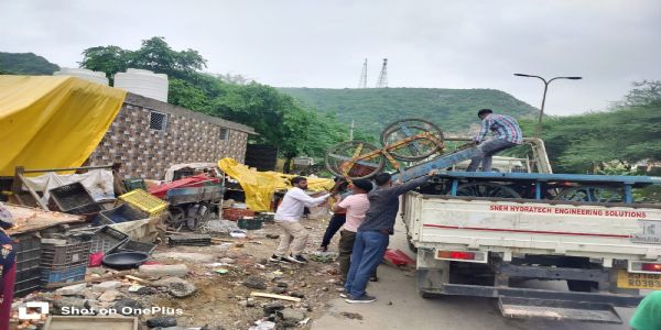 हेरिटेज निगम के सतर्कता शाखा ने परकोटे से हटाए अस्थाई अतिक्रमण